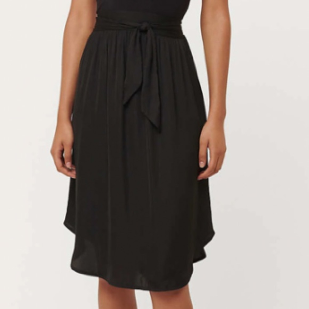 NWT LOFT, Mixed Media,Flare Black Dress size 6 - Picture 4 of 11